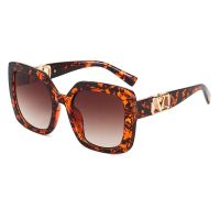 Women's Square Frame Versatile Gradient Sunglasses (Color: Tortoiseshell Frame Double Tea Tablets)